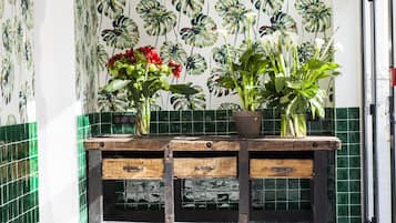 Pintu masuk interior