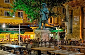 Point of interest - La Maison Volver (Arles)