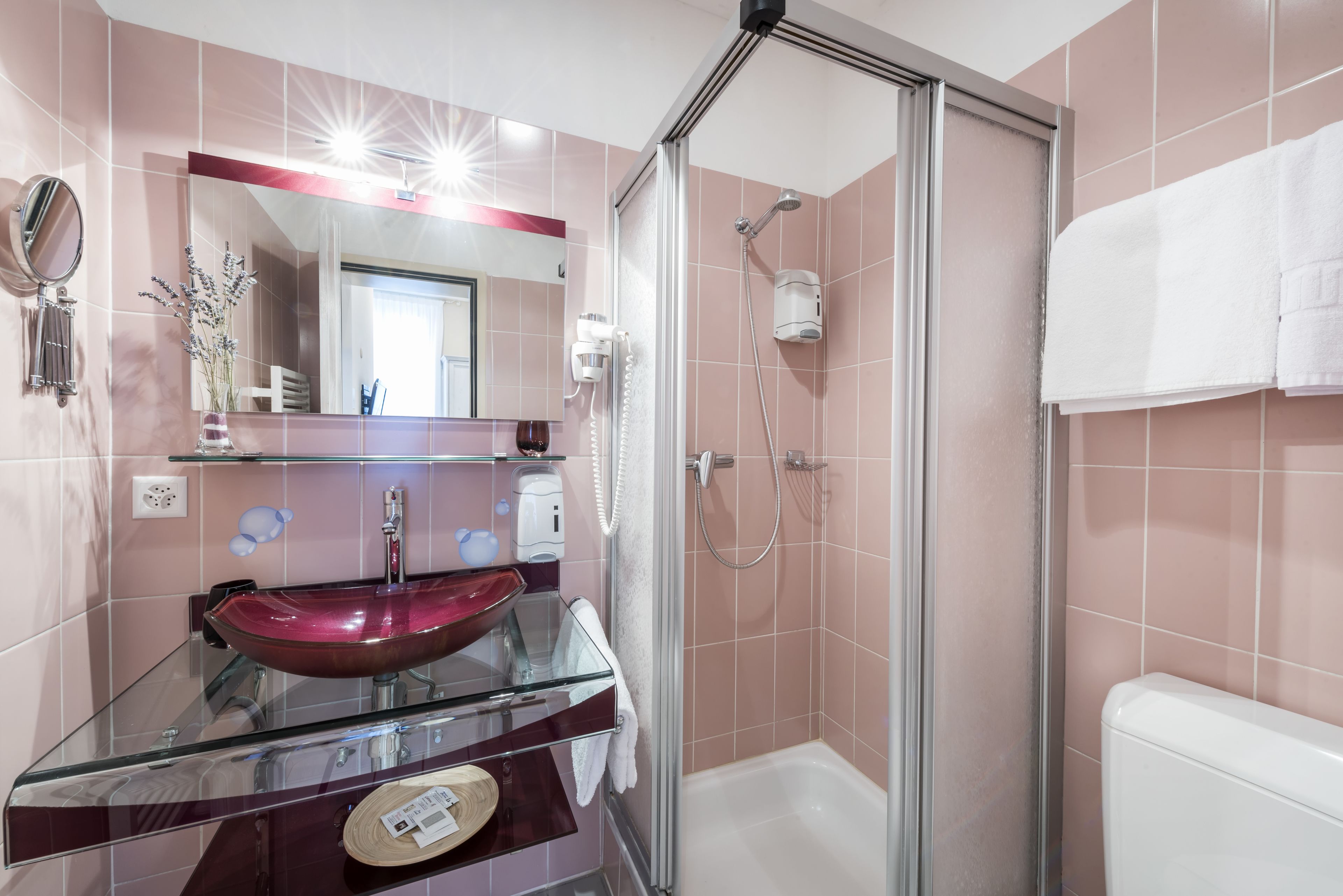 superior double room, lakeside | bathroom | shower, hair dryer, towels