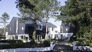 Front of property - Hotel De Kluut (Vlieland)