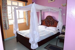 1 Schlafzimmer, hochwertige Bettwaren, schallisolierte Zimmer