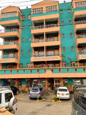 Front of property - Hotel Southern Blue (Nairobi)