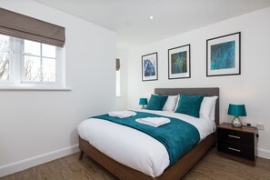 Deluxe Apartment, 2 Bedrooms | 1 bedroom, premium bedding, individually decorated - Bluestone Apartments - Harvard (Manchester)