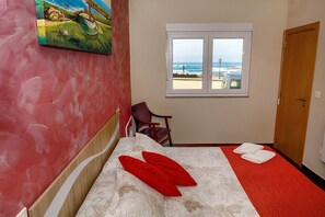 Twin Room | Free WiFi, bed sheets, wheelchair access - Muxia Mare - Hostel (Muxía)