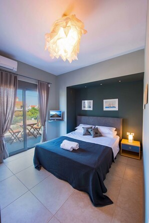 Villa, 3 chambres, piscine privée | 3 chambres, coffres-forts dans les chambres, chambres insonorisées