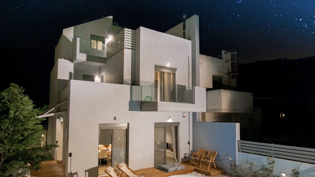 Outdoor pool - Villa Oliva (Rhodes)
