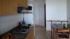Apartamento familiar, 2 habitaciones | Cocina privada