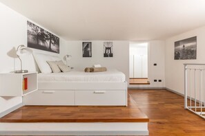 Basic Duplex, 1 Bedroom | 1 bedroom, free WiFi, bed sheets - Alessia's Flat - Portello 2 (Milan)