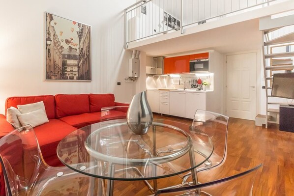 Basic Duplex, 1 Bedroom | In-room dining - Alessia's Flat - Portello 2 (Milan)