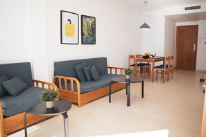 35-inch flat-screen TV with digital channels, TV -  Beatrix 2000 - Caliu apartments (Pineda de Mar)