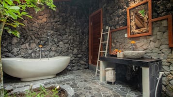 Villa, 2 Bedrooms | Bathroom
