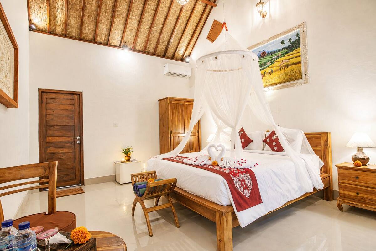 Vila família, 2 quartos | Cofres nos quartos, escrivaninha, Wi-Fi de cortesia