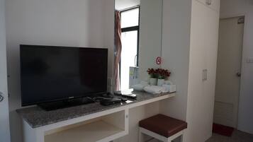 Standard Double Room | Room amenity