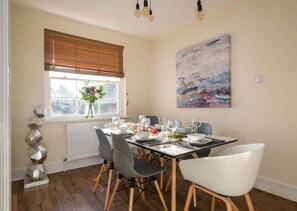 Dining - Stonegate - By SoJourn (York)