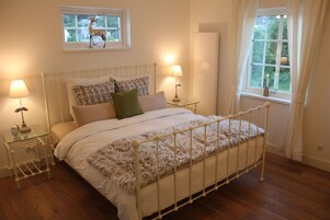 Quarto casal, banheiro privativo (Master Suite )