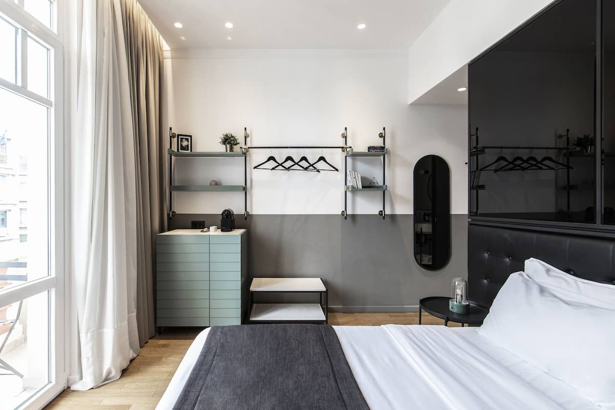 Standard Room | Egyptian cotton sheets, premium bedding, minibar, in-room safe