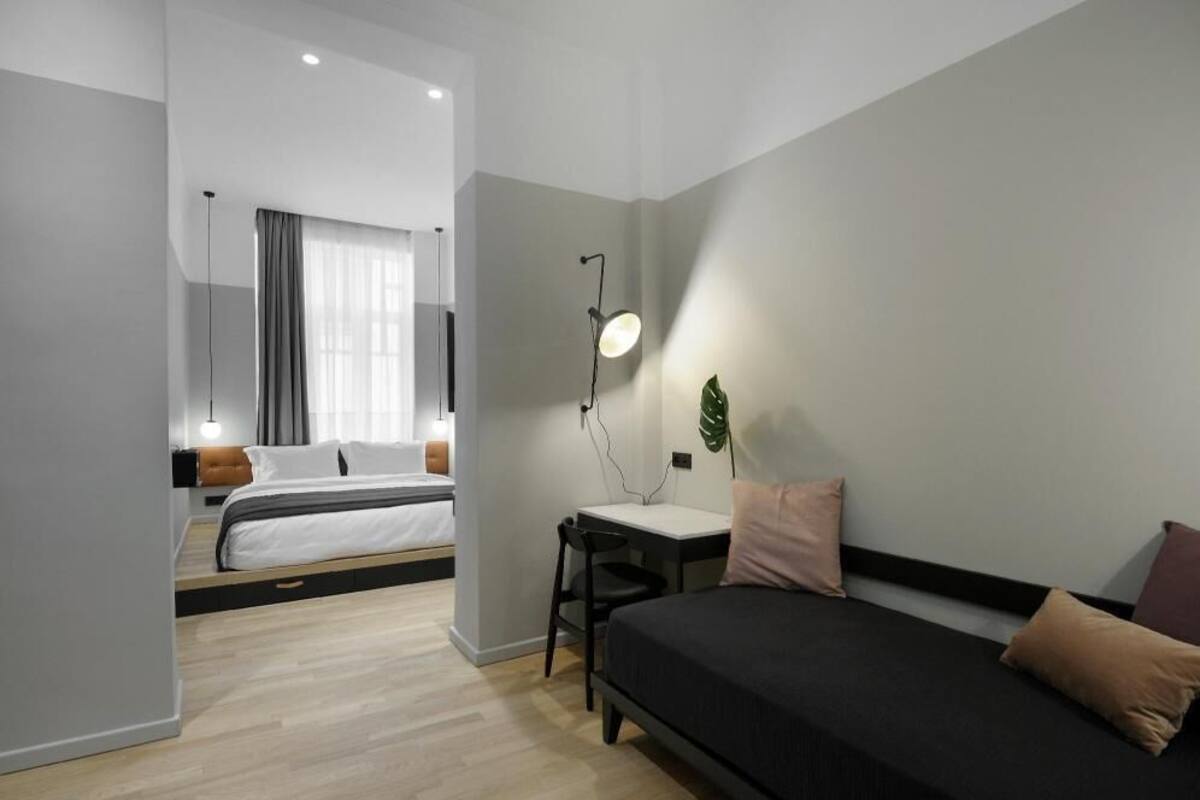 Egyptian cotton sheets, premium bedding, minibar, in-room safe