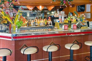 Bar (in der Unterkunft)