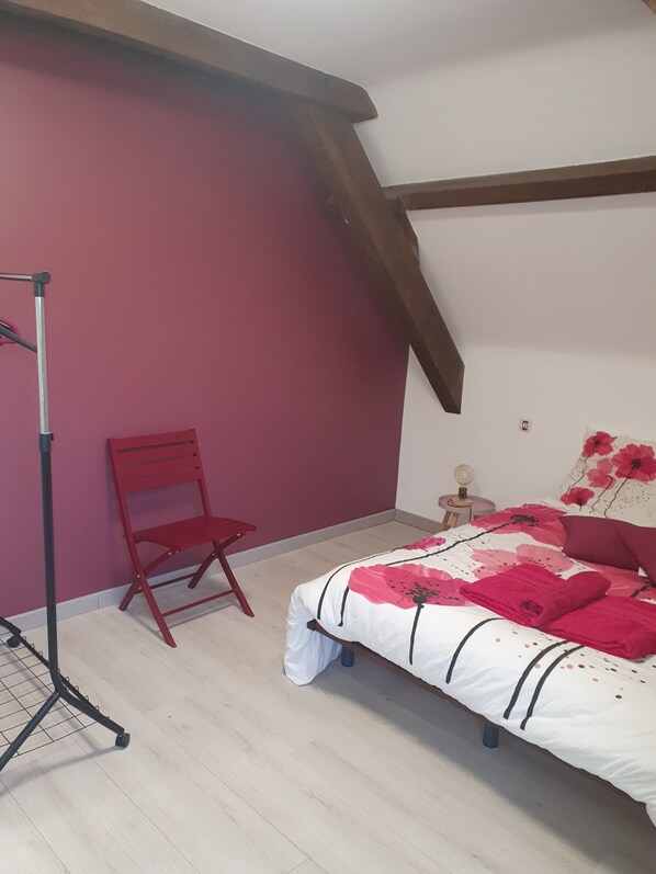 1 slaapkamer, een bureau, verduisterende gordijnen, gratis wifi