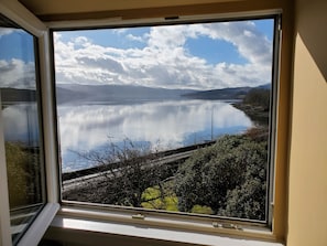 Chambre Supérieure avec lits jumeaux, vue lac (Aray Suite) | Draps en coton égyptien, literie de qualité supérieure