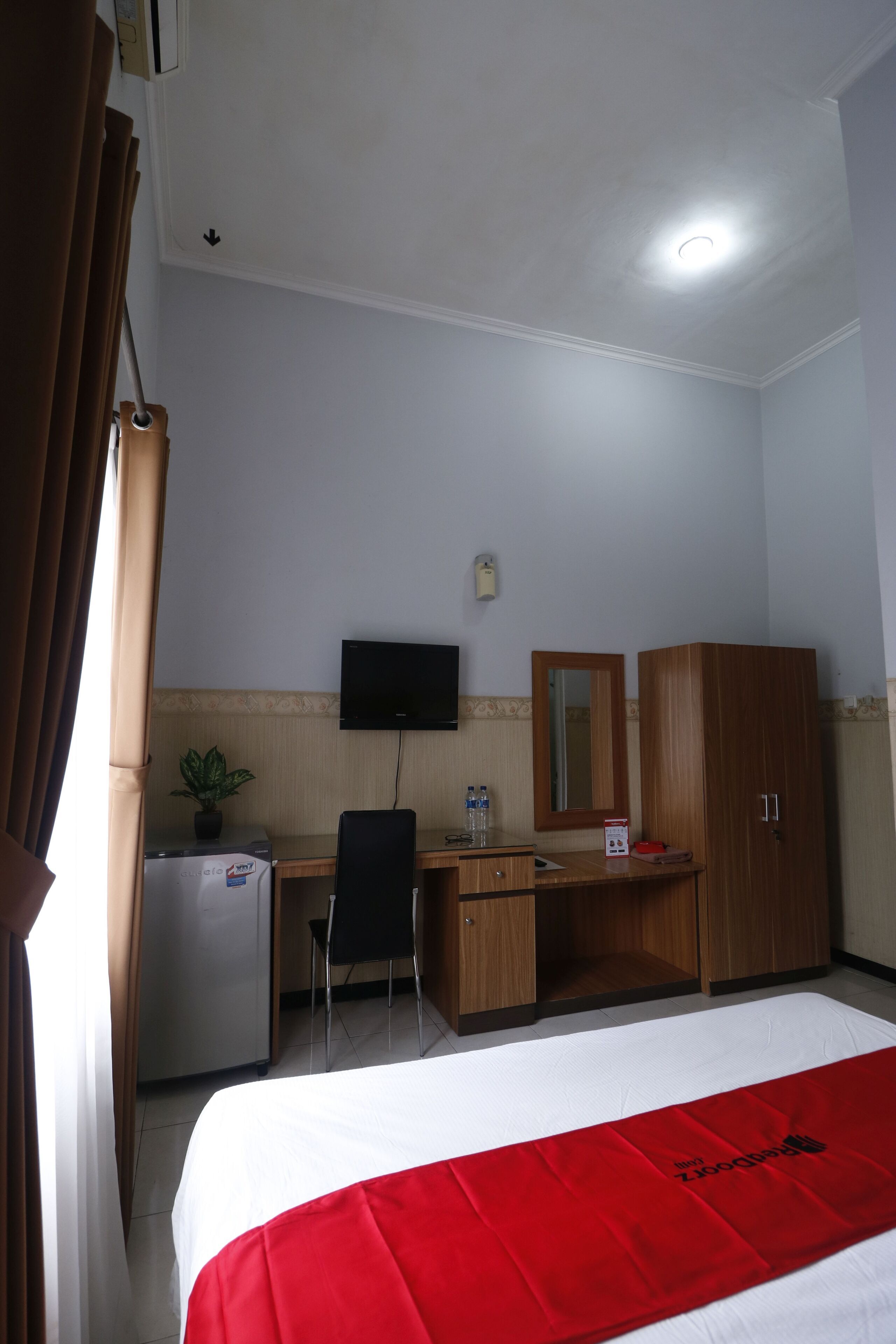 Photo - RedDoorz Plus near Undip Tembalang