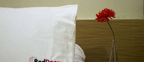 Double Room | Desk, free WiFi, bed sheets