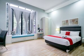 Quarto casal premium, 1 cama de casal | Escrivaninha, Wi-Fi de cortesia, roupa de cama