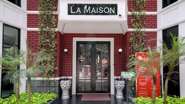 Lobby - RedDoorz Premium near RS Pondok Indah (Jakarta)