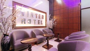 Lobby sitting area - RedDoorz @ Winter Hotel Araneta (Quezon City)