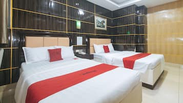 Suite | 1 bedroom, minibar, free WiFi, bed sheets