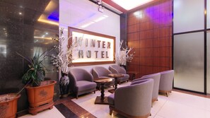 Lobby sitting area - RedDoorz @ Winter Hotel Araneta (Quezon City)