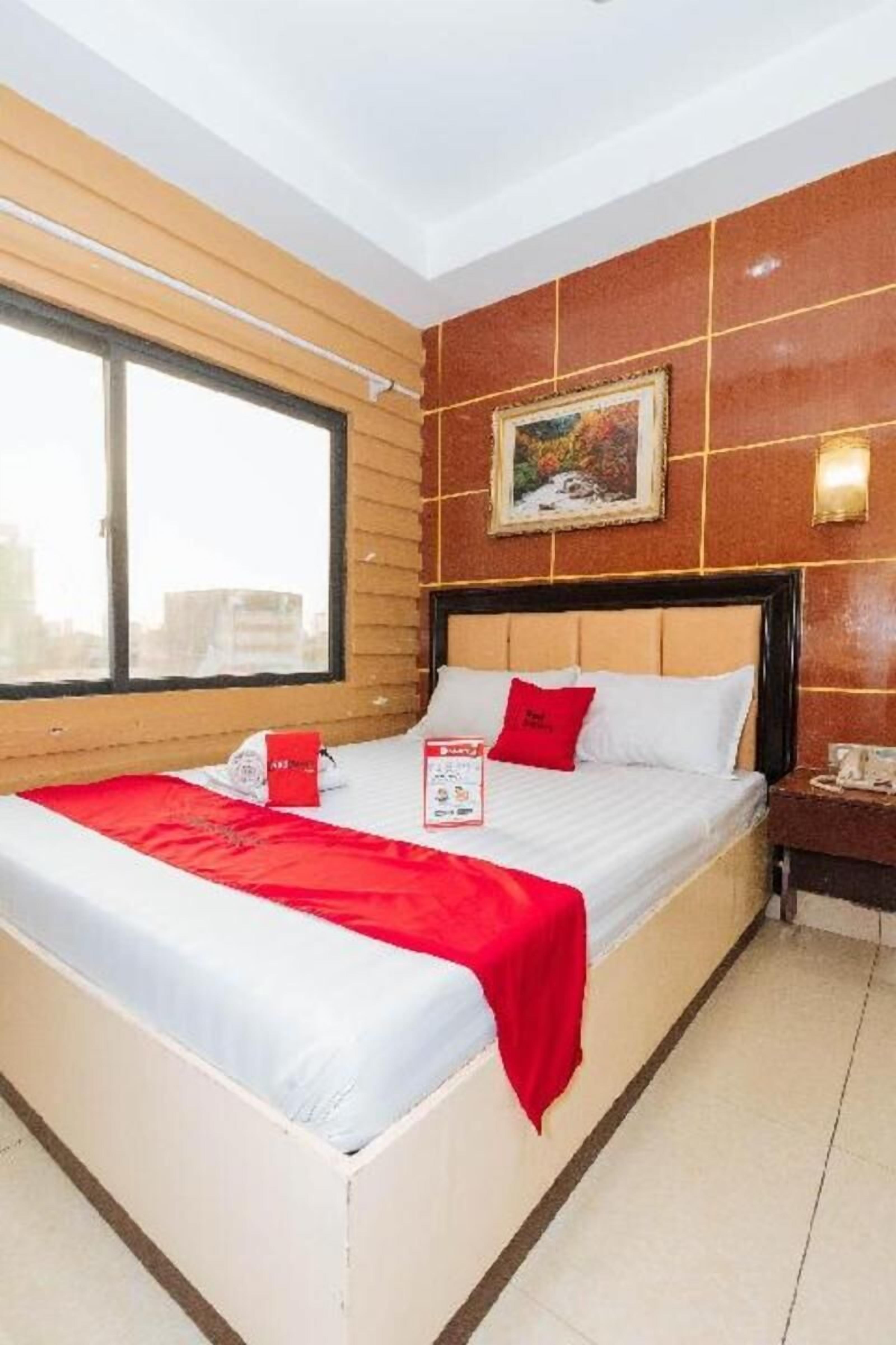 Een minibar, gratis wifi, beddengoed