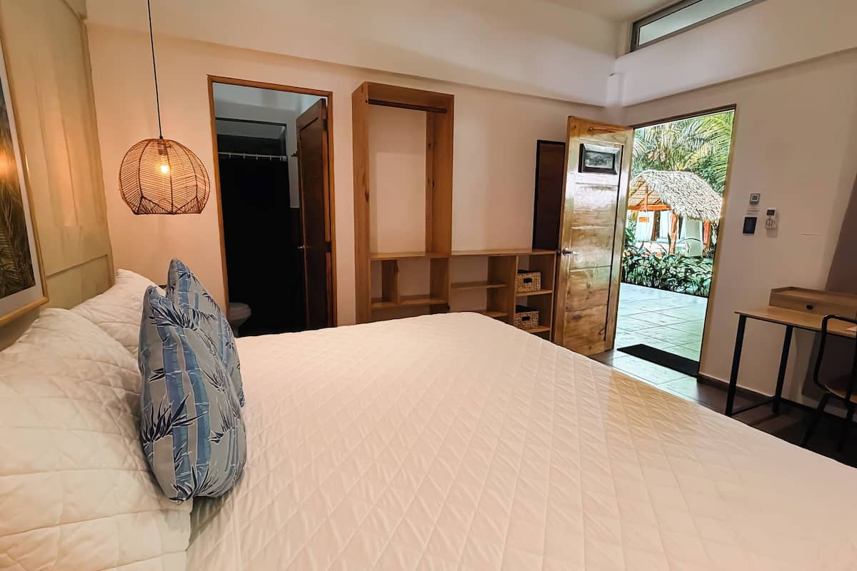 Superior Room, 1 Bedroom, Garden View