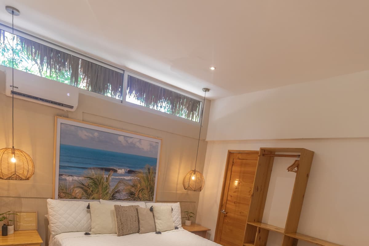 Superior Room, 1 Bedroom, Garden View | 1 phòng ngủ, truy cập Internet không dây miễn phí, bộ trải giường