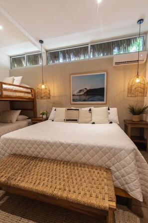 Habitacion Superior Cama King, 1Litera y Agua Caliente | Wi-Fi ฟรี, ผ้าปูที่นอน