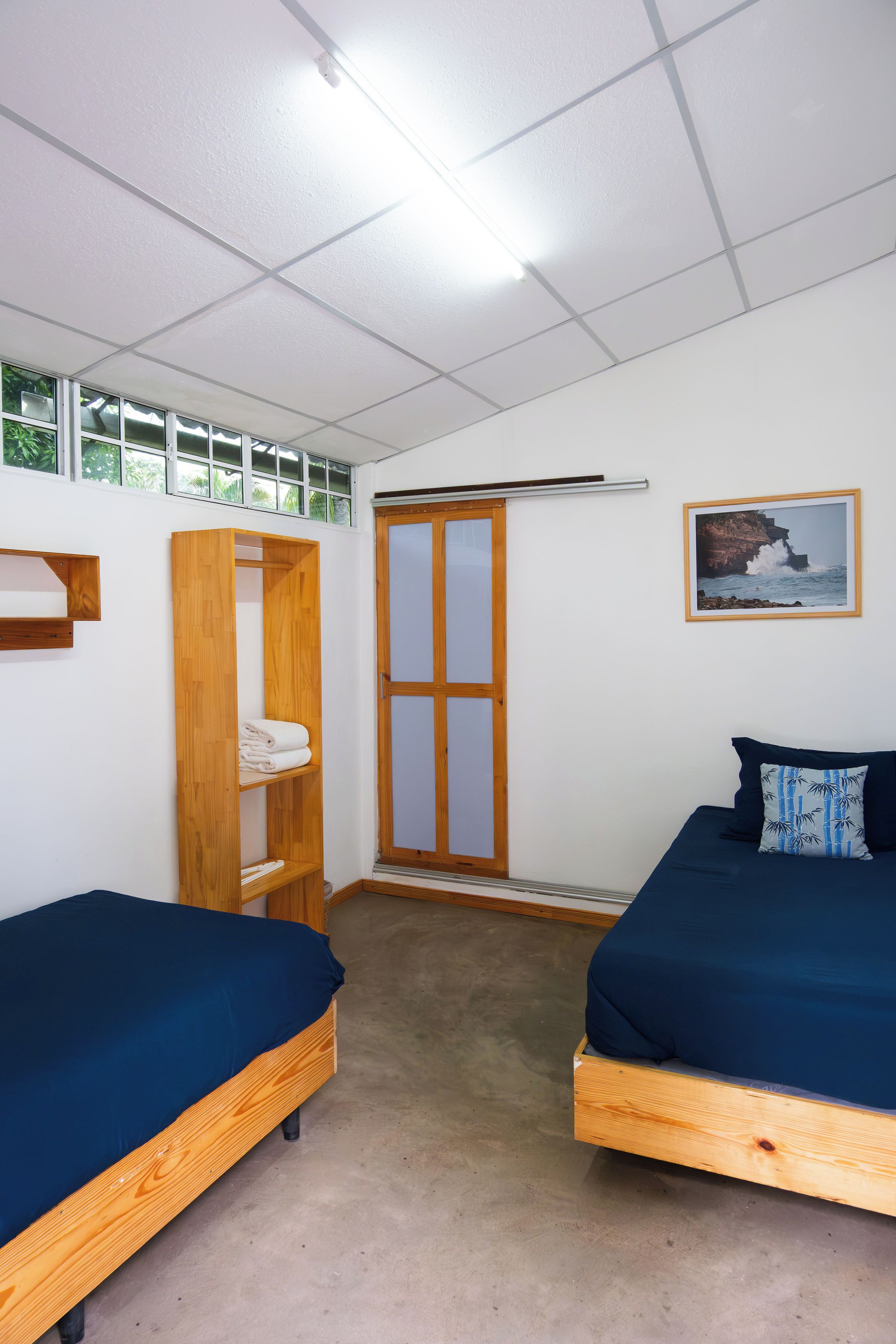 Economy Room (La Derecha) | Gratis Wi-Fi, sengetøj