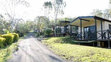 Hillside Villa 3/5, Accessible