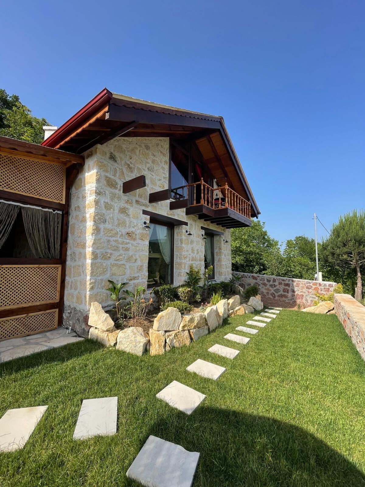 luxury bungalow | 1 bedroom, hypo-allergenic bedding, select comfort beds