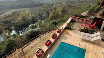 Hypo-allergenic bedding, Select Comfort beds, individually decorated