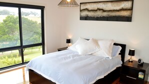 Casa, 5 quartos | 5 quartos, ferros/tábuas de passar roupa, roupa de cama