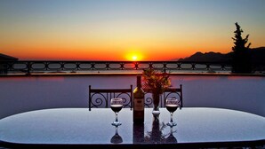 View from room - Villa M (Bar)