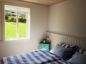 Kamar Double, 2 Tempat Tidur Twin, kamar mandi umum | Tempat tidur bayi (biaya tambahan) dan Internet kabel gratis