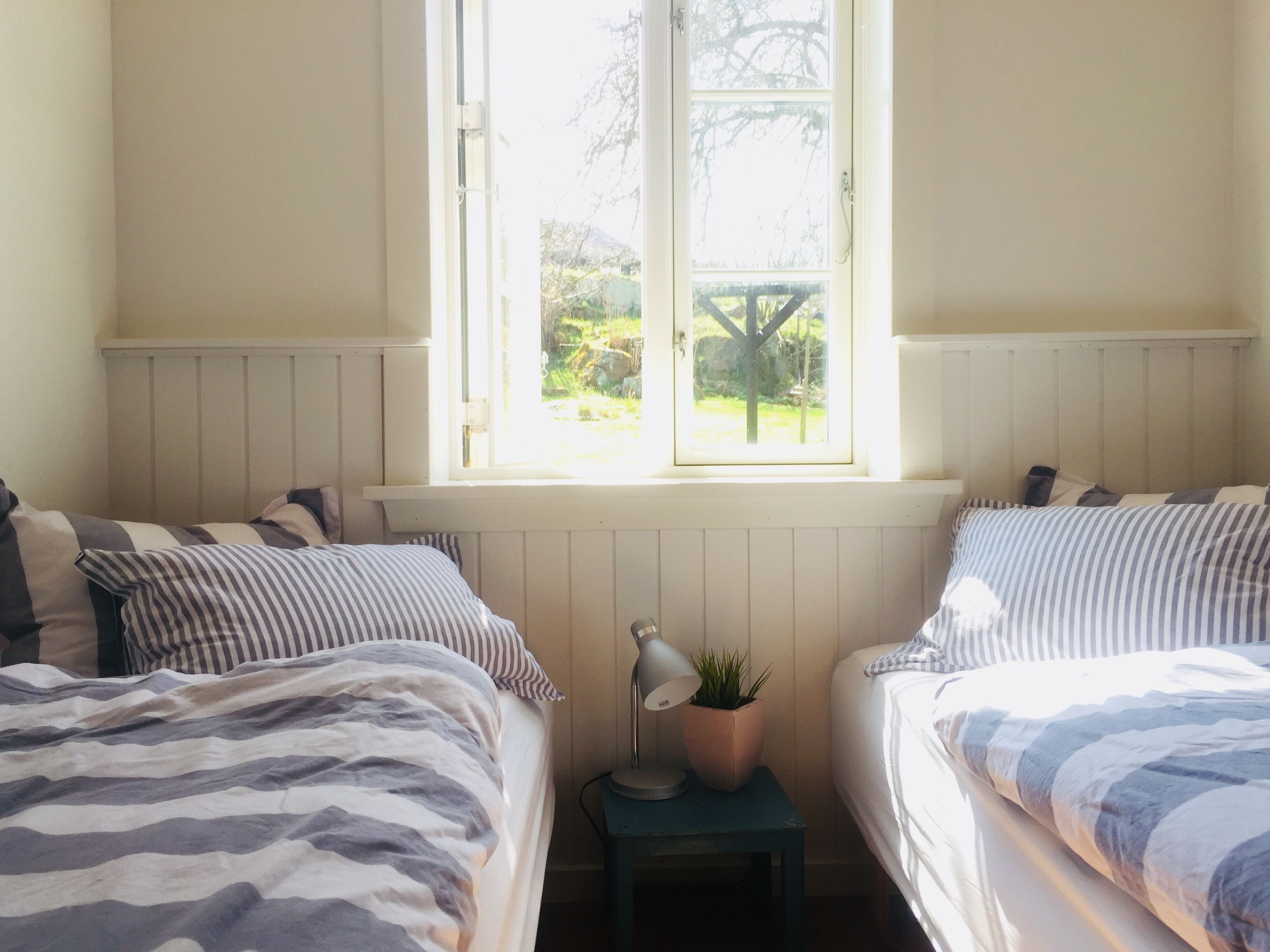 Basic Double Room, 2 Single Beds, Shared Bathroom | Cots/infant beds, free wired Internet, bed sheets