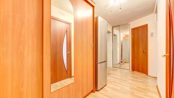 Apartment, 2 Schlafzimmer | Wohnbereich | Flachbildfernseher