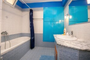 Apartment, 2 Bedrooms | Bathroom | Free toiletries, hair dryer, towels - Grande Apartments (Thasos)