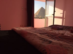 Double Room | View from room - The Pyramids Inn Cheops (Giza)