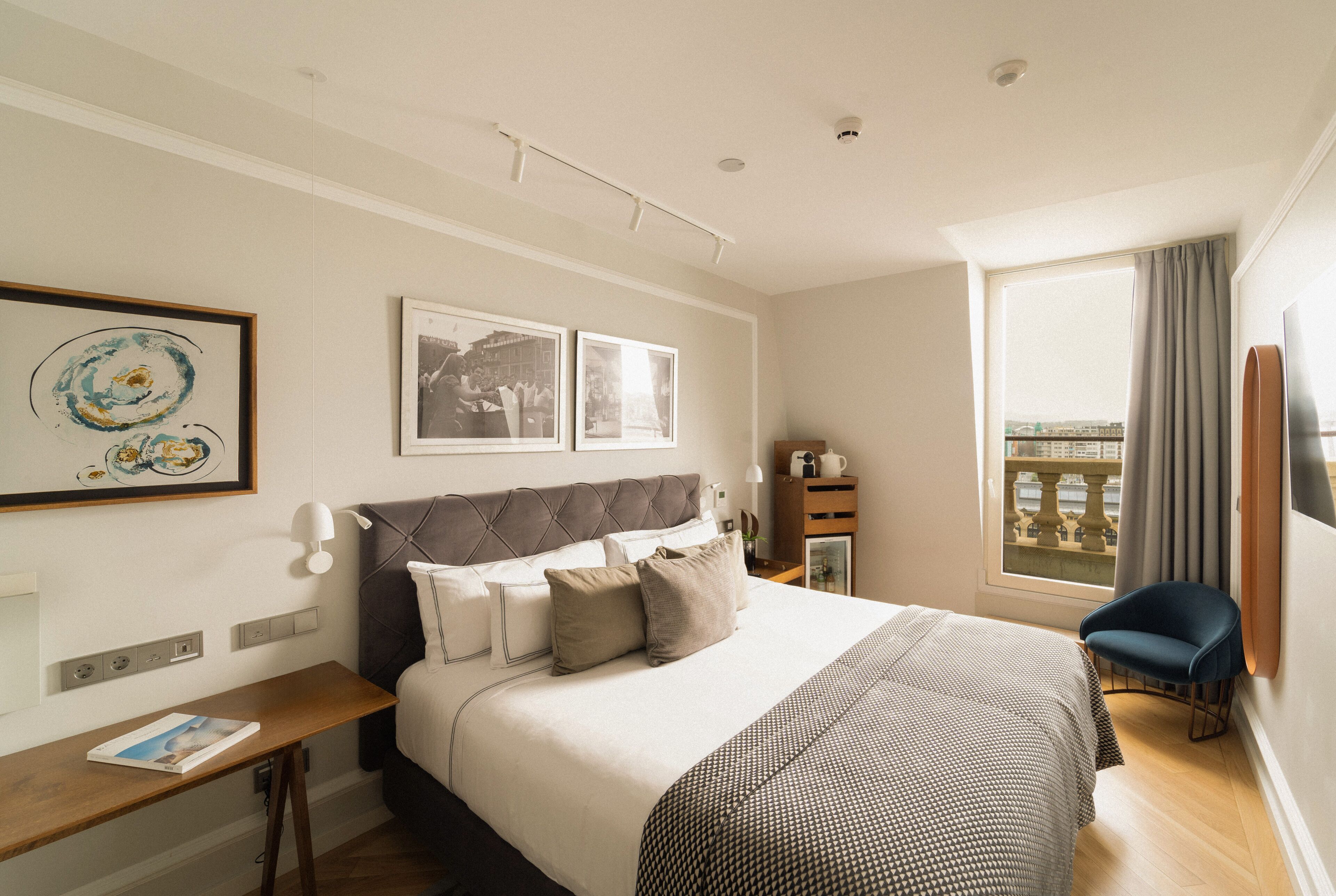 Chambre, vue partielle sur la mer (Petite)