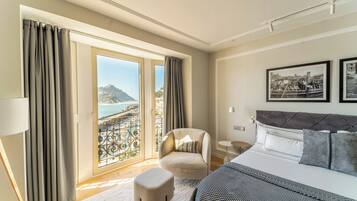 Chambre Classique, 1 chambre, vue mer | Draps en coton égyptien, minibar, coffres-forts dans les chambres