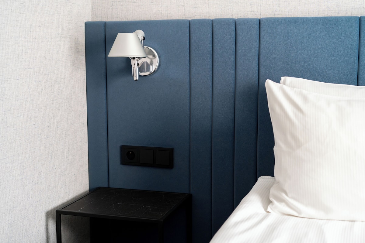 Minibar, in-room safe, desk, laptop workspace