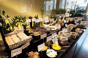 Daily buffet breakfast (PLN 90 per person) - Q Hotel Plus Wroclaw (Wroclaw)